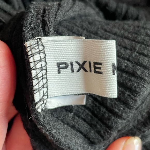 Pixie Market Black Cut Out turtleneck XS - Picture 10 of 10